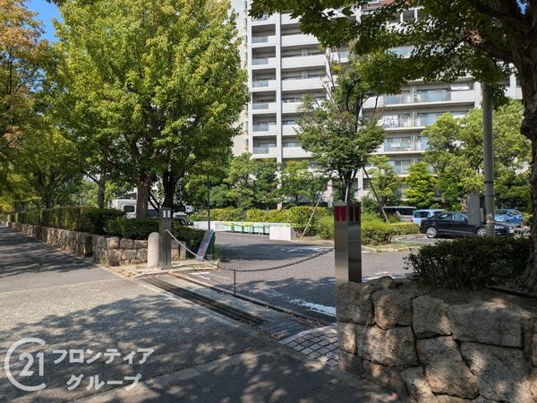 ＲＩＣウエストコート４番館５２１号棟　中古マンション