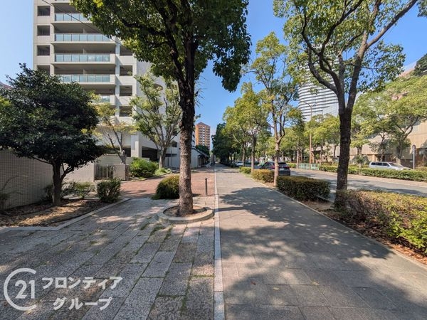 ＲＩＣウエストコート４番館５２１号棟　中古マンション