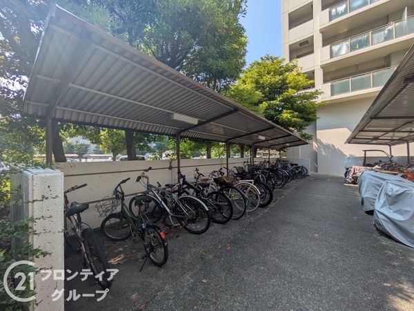 ＲＩＣウエストコート４番館５２１号棟　中古マンション