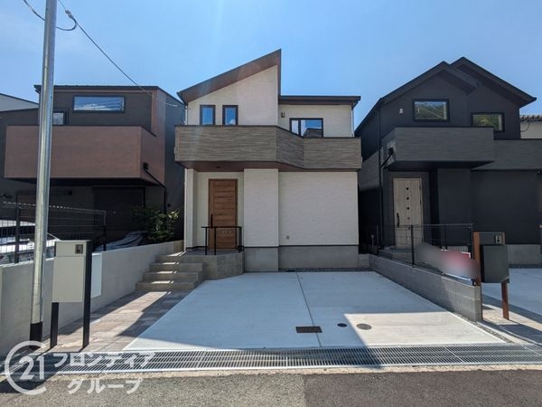 神戸市東灘区甲南台　新築一戸建て　１号棟