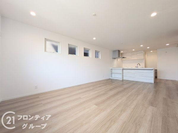 神戸市東灘区甲南台　新築一戸建て　１号棟