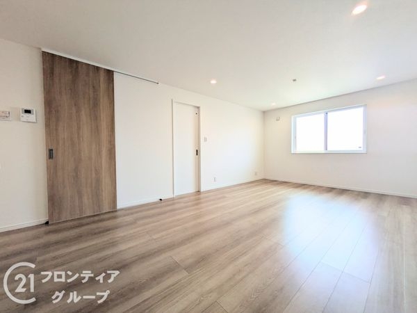 神戸市東灘区甲南台　新築一戸建て　１号棟