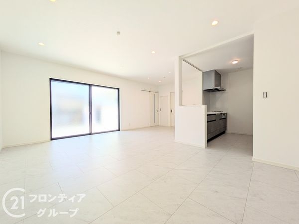 神戸市長田区東丸山町 新築一戸建て B号棟(リビング)