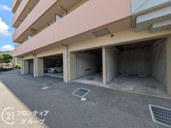 シーガルパレス神戸山の手 中古マンション(駐車場)