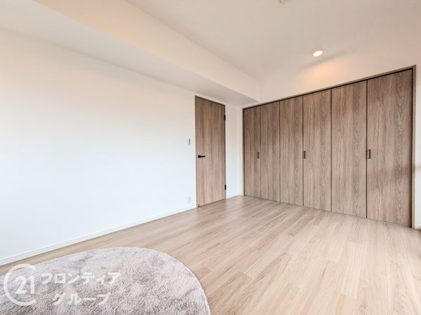 ＲＩＣイーストコート６番街５番館　中古マンション