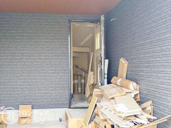 神戸市兵庫区上庄通２丁目　新築一戸建て　１号棟