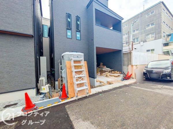 神戸市兵庫区上庄通２丁目　新築一戸建て　１号棟