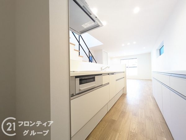 神戸市兵庫区上庄通２丁目　新築一戸建て　３号棟