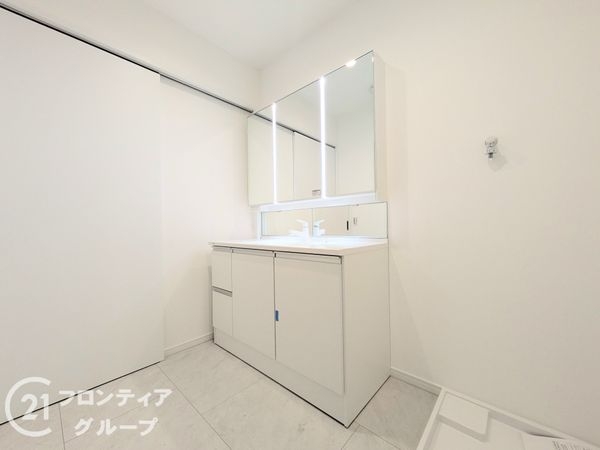 神戸市兵庫区上庄通２丁目　新築一戸建て　３号棟