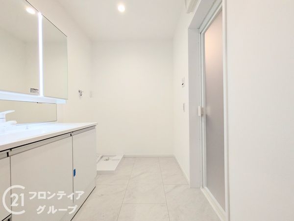 神戸市兵庫区上庄通２丁目　新築一戸建て　３号棟