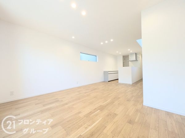 神戸市兵庫区上庄通２丁目　新築一戸建て　３号棟