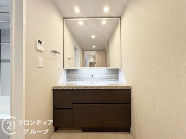 ディアエスタミオ西岡本　中古マンション