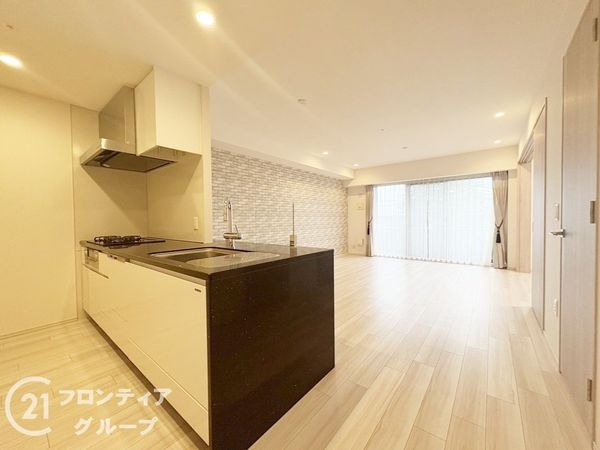 ディアエスタミオ西岡本　中古マンション