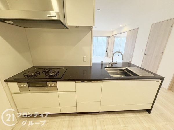 ディアエスタミオ西岡本　中古マンション
