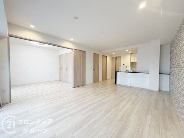 ディアエスタミオ西岡本　中古マンション