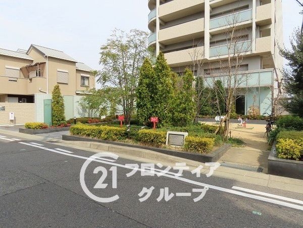 インプレストエクリュ　中古マンション