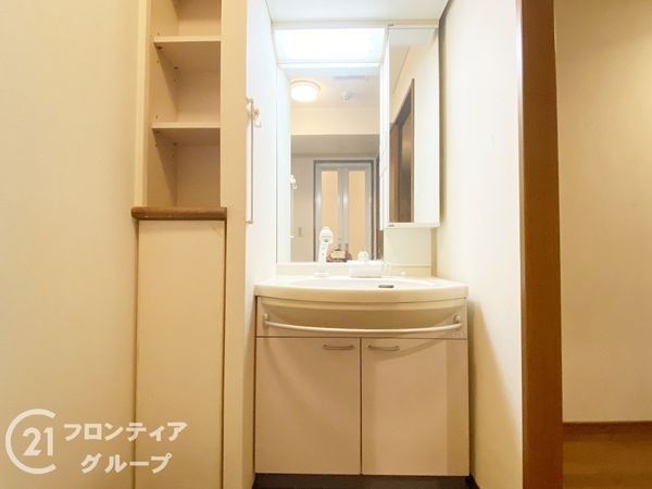 ピフレ新長田 中古マンション(洗面台・洗面所)