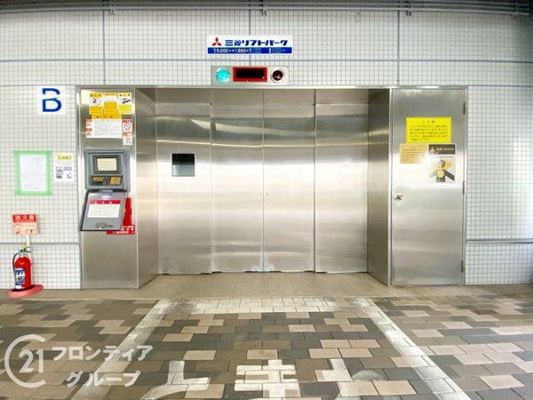ピフレ新長田 中古マンション(駐車場)