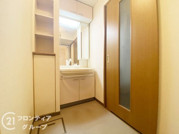 ピフレ新長田 中古マンション(洗面台・洗面所)