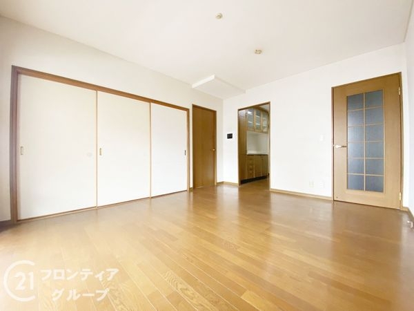 ピフレ新長田 中古マンション(リビング)