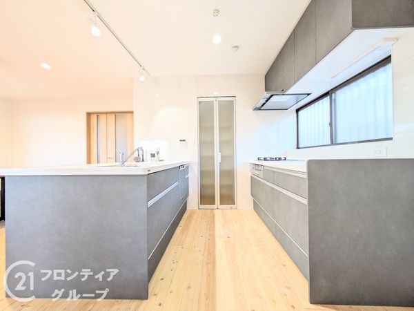 神戸市灘区高尾通２丁目　中古一戸建て