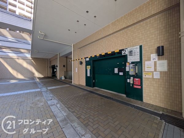 トア山手ザ・神戸タワー 中古マンション(駐車場)
