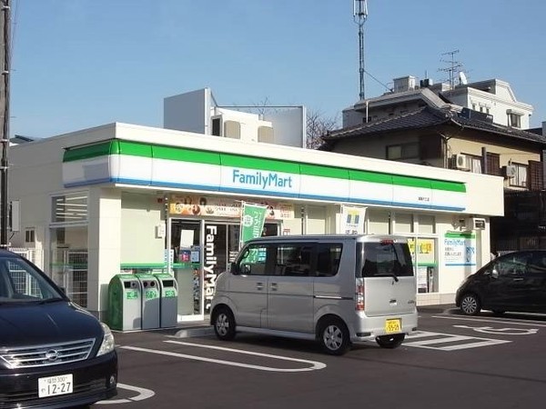 福岡市城南区南片江4丁目の土地(ファミリーマート福岡片江店)