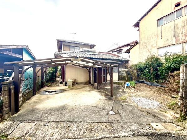 福岡市早良区大字石釜古家付き土地