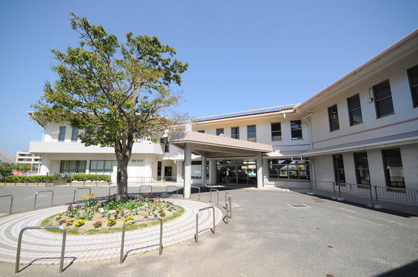 福岡市西区愛宕浜４丁目の中古一戸建て(あたごはま幼稚園)