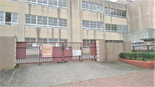 福岡市西区愛宕浜４丁目の中古一戸建て(福岡市立愛宕浜小学校)