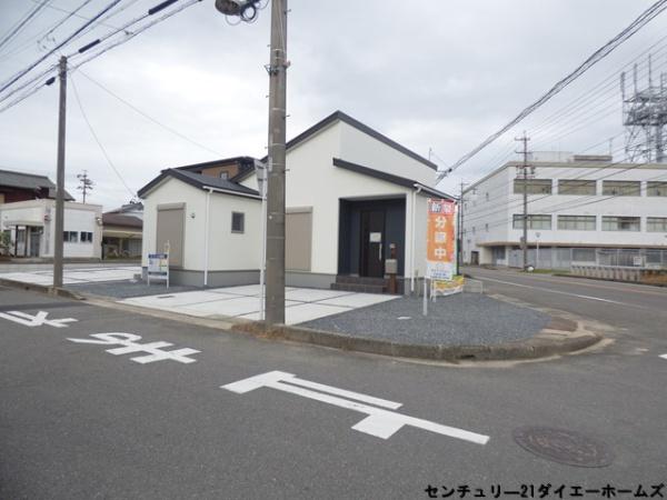 武豊町堀割　２号棟平屋