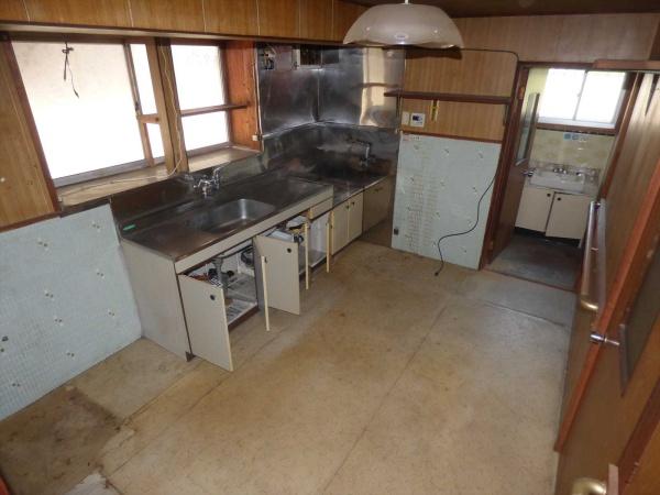 知多郡武豊町大字東大高字郷道南の中古一戸建て