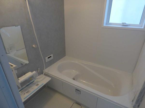 武豊町大字冨貴字市場　１号棟