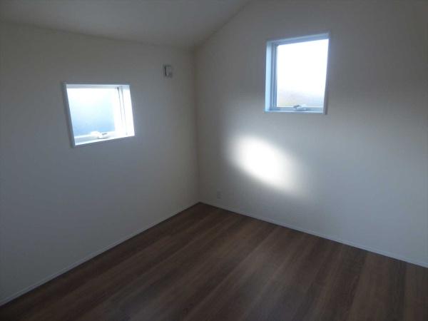 武豊町大字冨貴字市場　１号棟