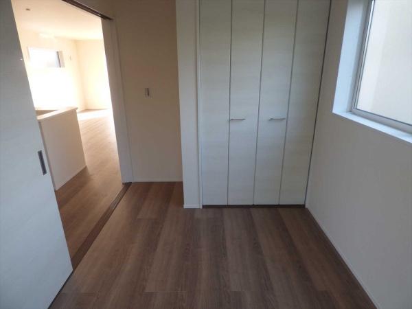 武豊町大字冨貴字市場　２号棟