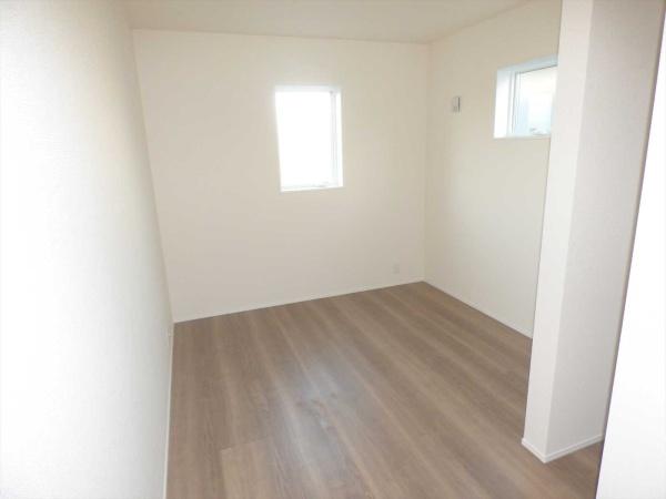 武豊町大字冨貴字市場　２号棟