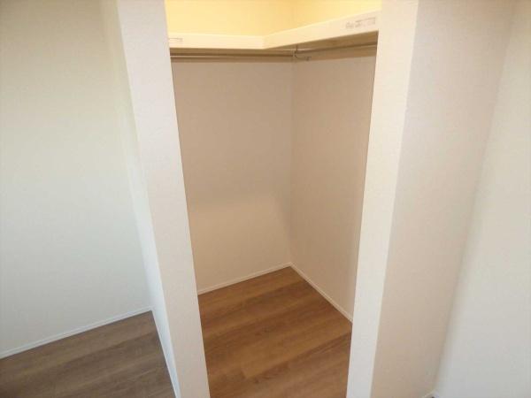 武豊町大字冨貴字市場　２号棟