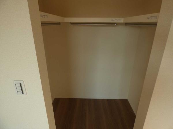 武豊町大字冨貴字市場　２号棟