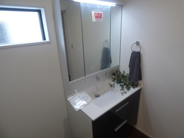 半田市天神町の中古一戸建て