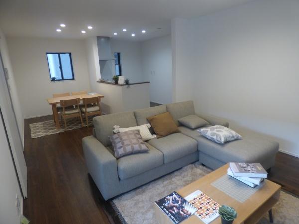 半田市天神町の中古一戸建て