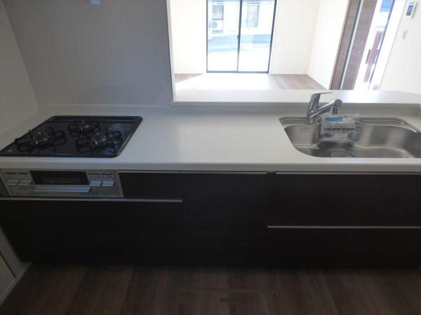 武豊町大字冨貴字市場　３号棟