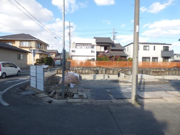 半田市花田町1丁目　1号棟