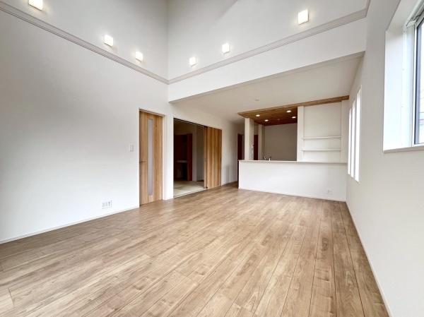 半田市花田町　２号棟