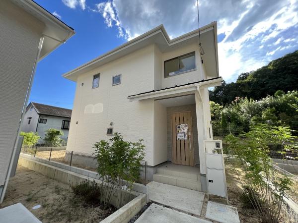 京都市右京区鳴滝般若寺町の新築一戸建
