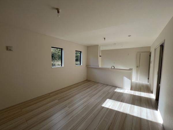 京都市右京区鳴滝般若寺町の新築一戸建
