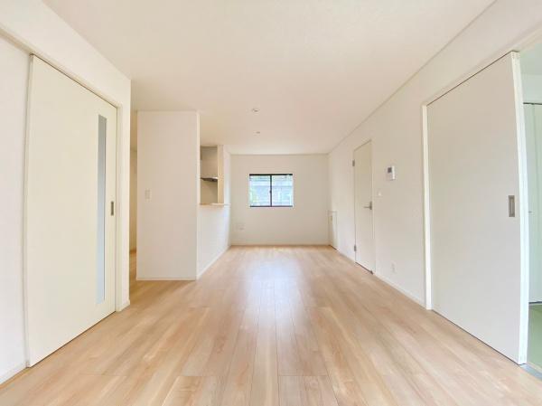 市原市西広３丁目　新築戸建て