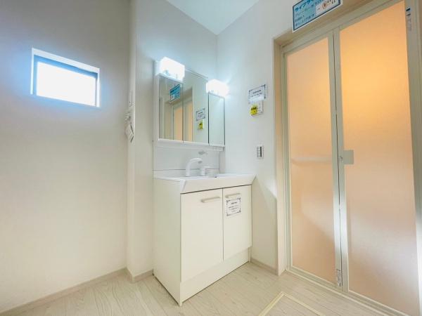 千葉市中央区東千葉2丁目　新築戸建