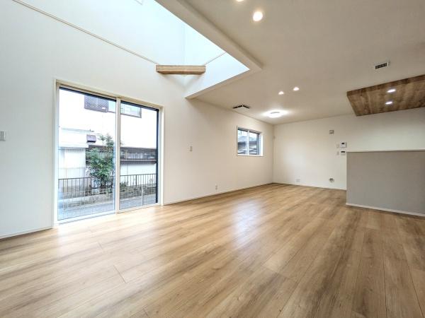 千葉市若葉区愛生町　新築戸建