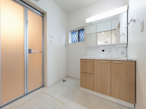 千葉市若葉区愛生町　新築戸建