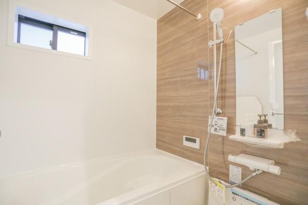 千葉市中央区鶴沢町　新築戸建